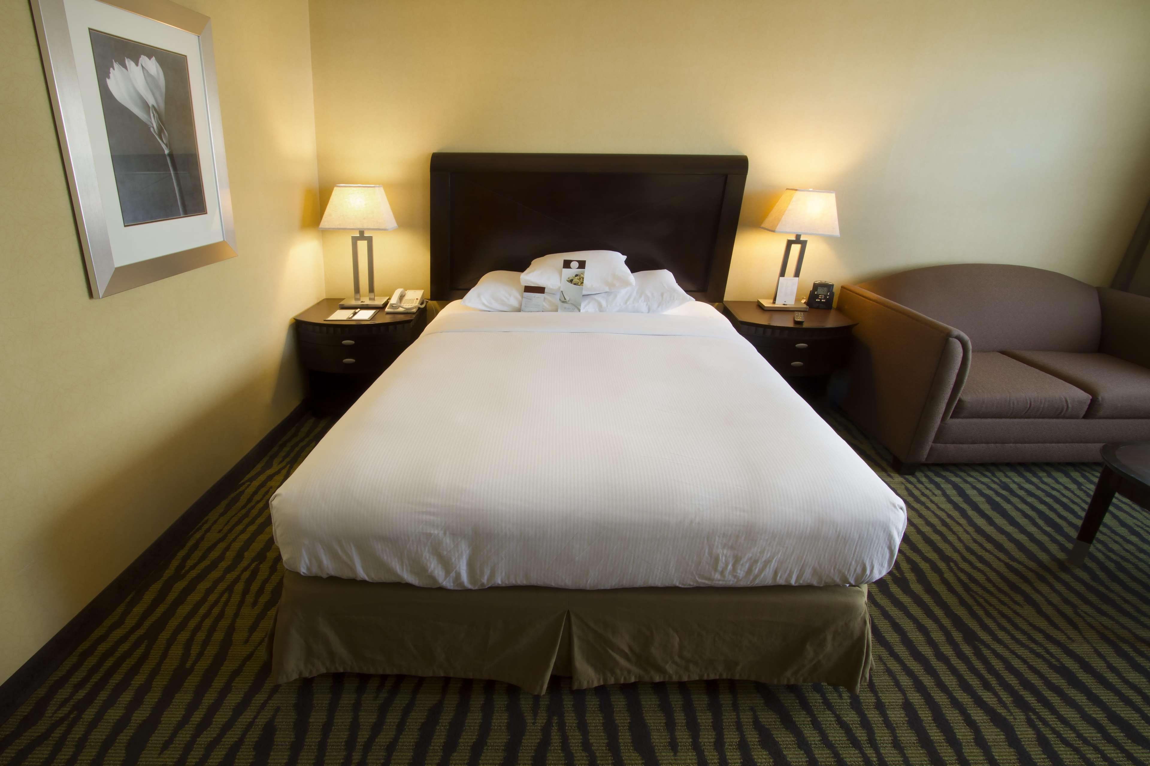 Hotel Doubletree By Hilton Orange County Airport à Santa Ana Extérieur photo
