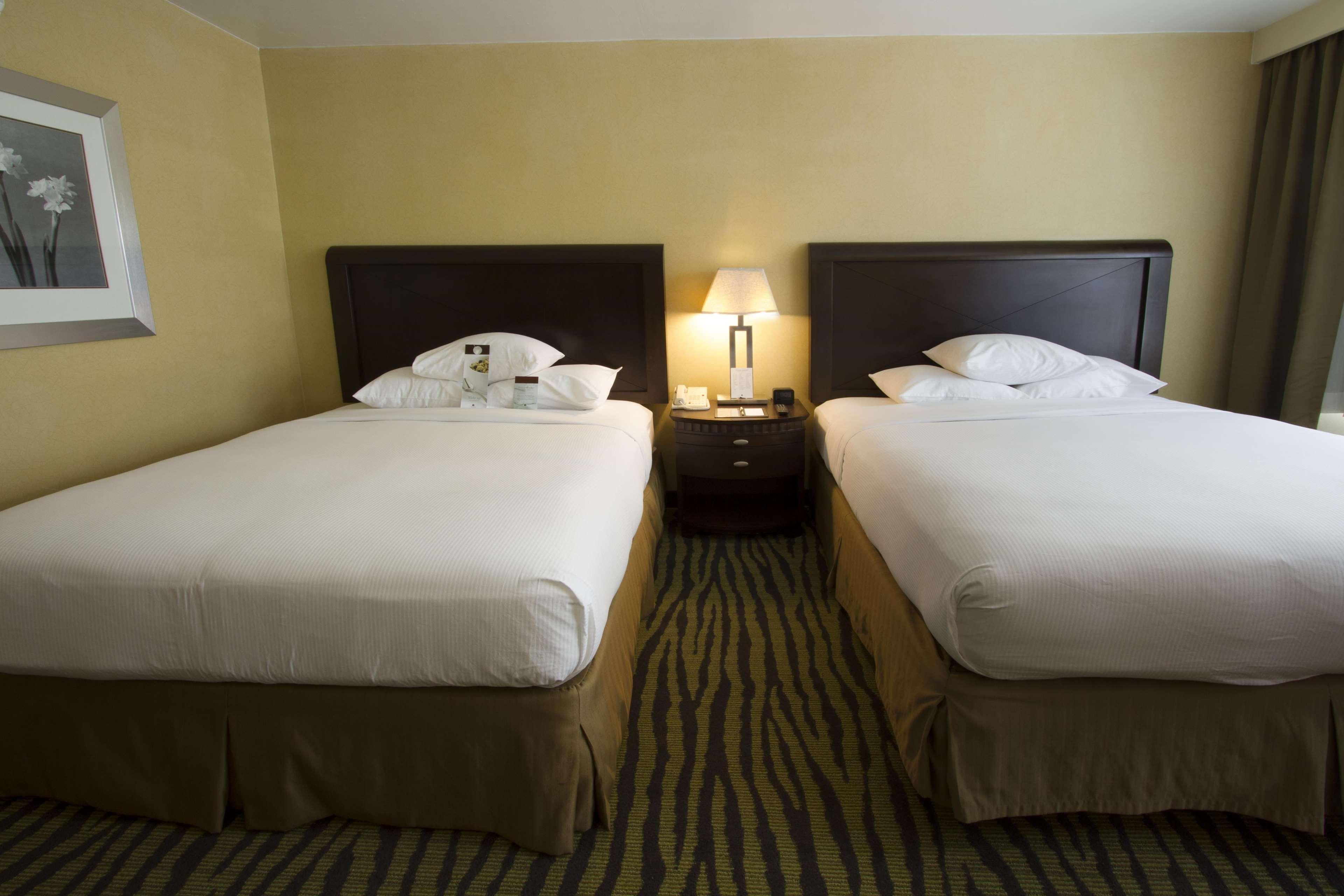 Hotel Doubletree By Hilton Orange County Airport à Santa Ana Extérieur photo