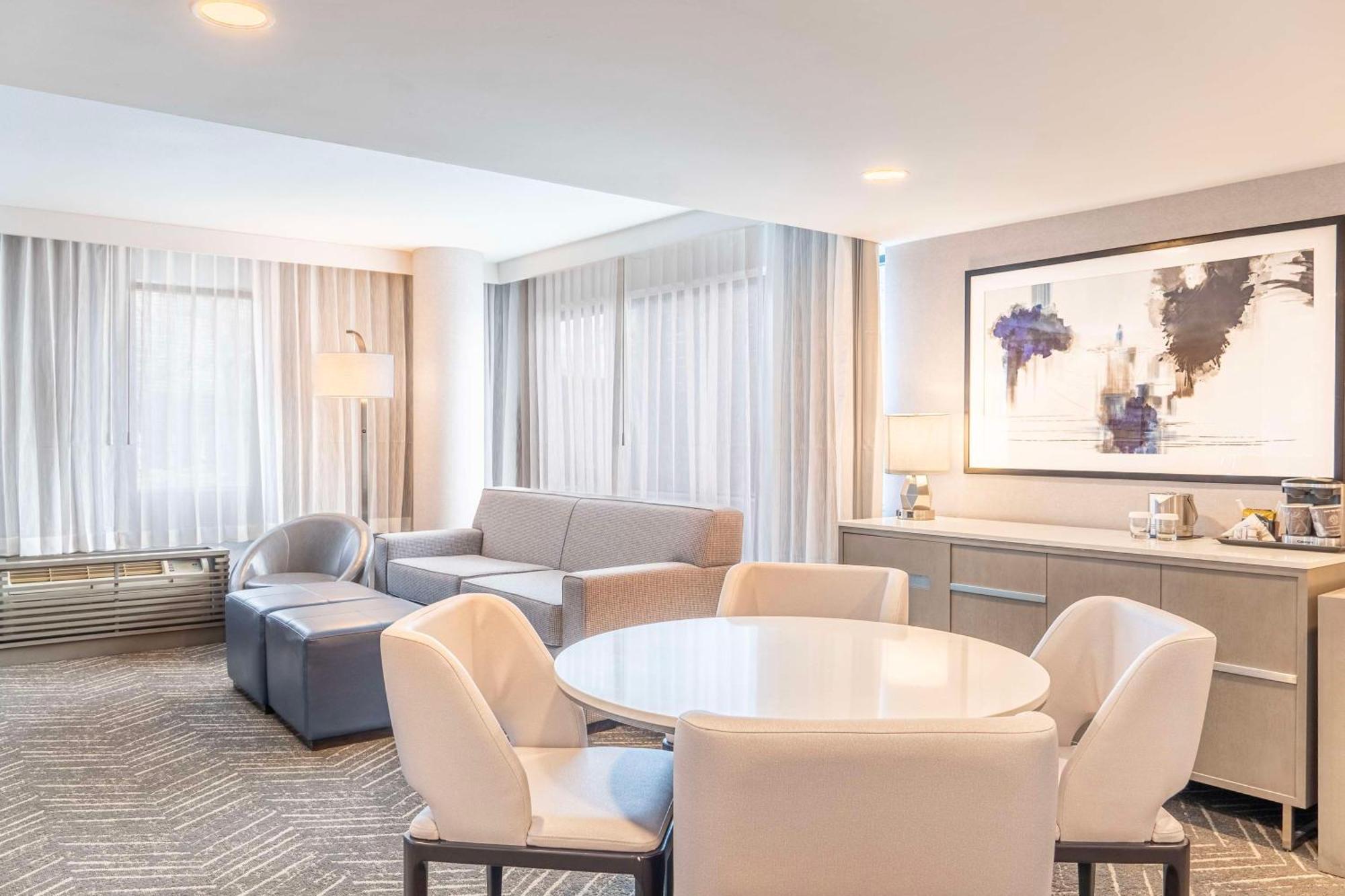 Hotel Doubletree By Hilton Orange County Airport à Santa Ana Extérieur photo
