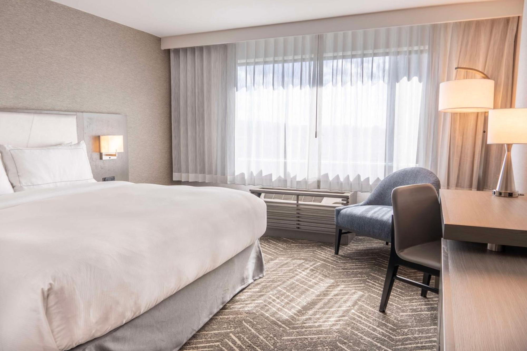 Hotel Doubletree By Hilton Orange County Airport à Santa Ana Extérieur photo