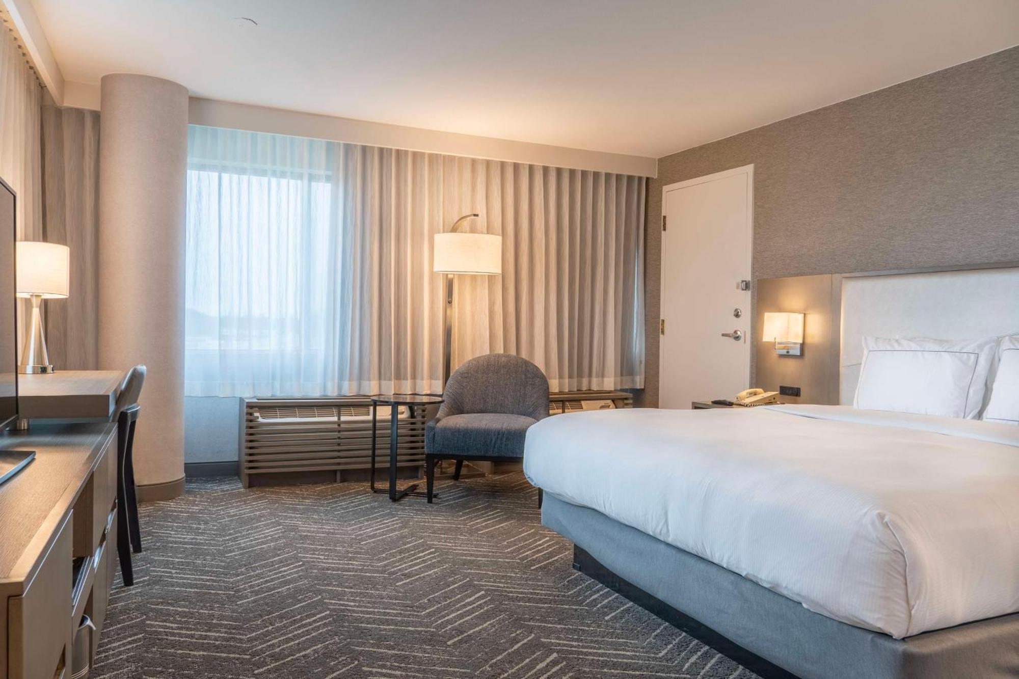 Hotel Doubletree By Hilton Orange County Airport à Santa Ana Extérieur photo