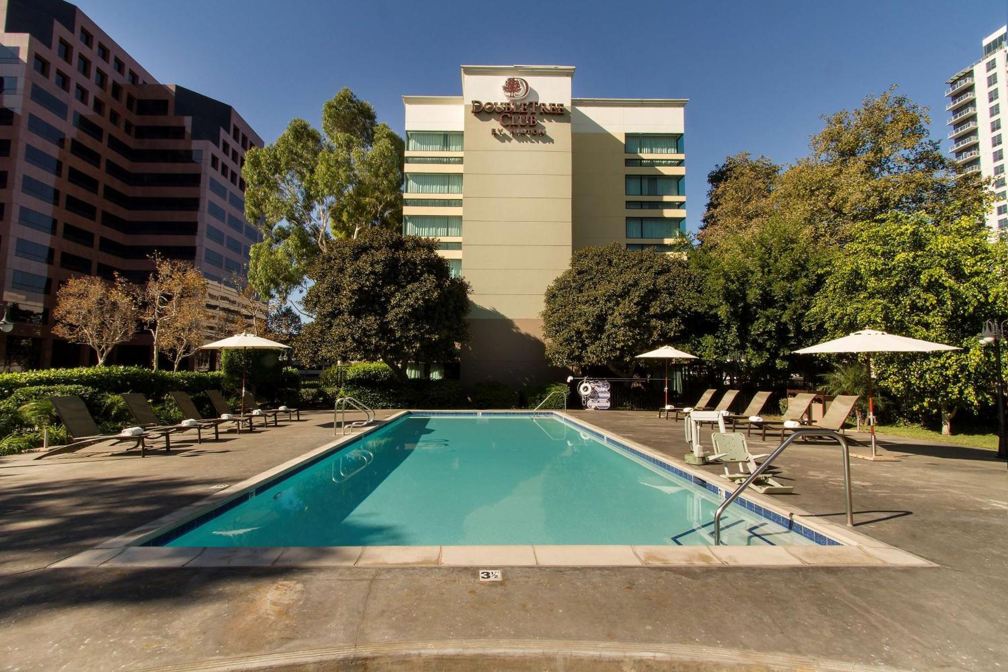Hotel Doubletree By Hilton Orange County Airport à Santa Ana Extérieur photo