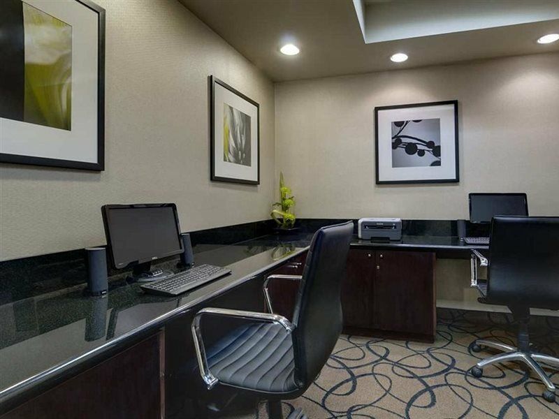 Hotel Doubletree By Hilton Orange County Airport à Santa Ana Extérieur photo